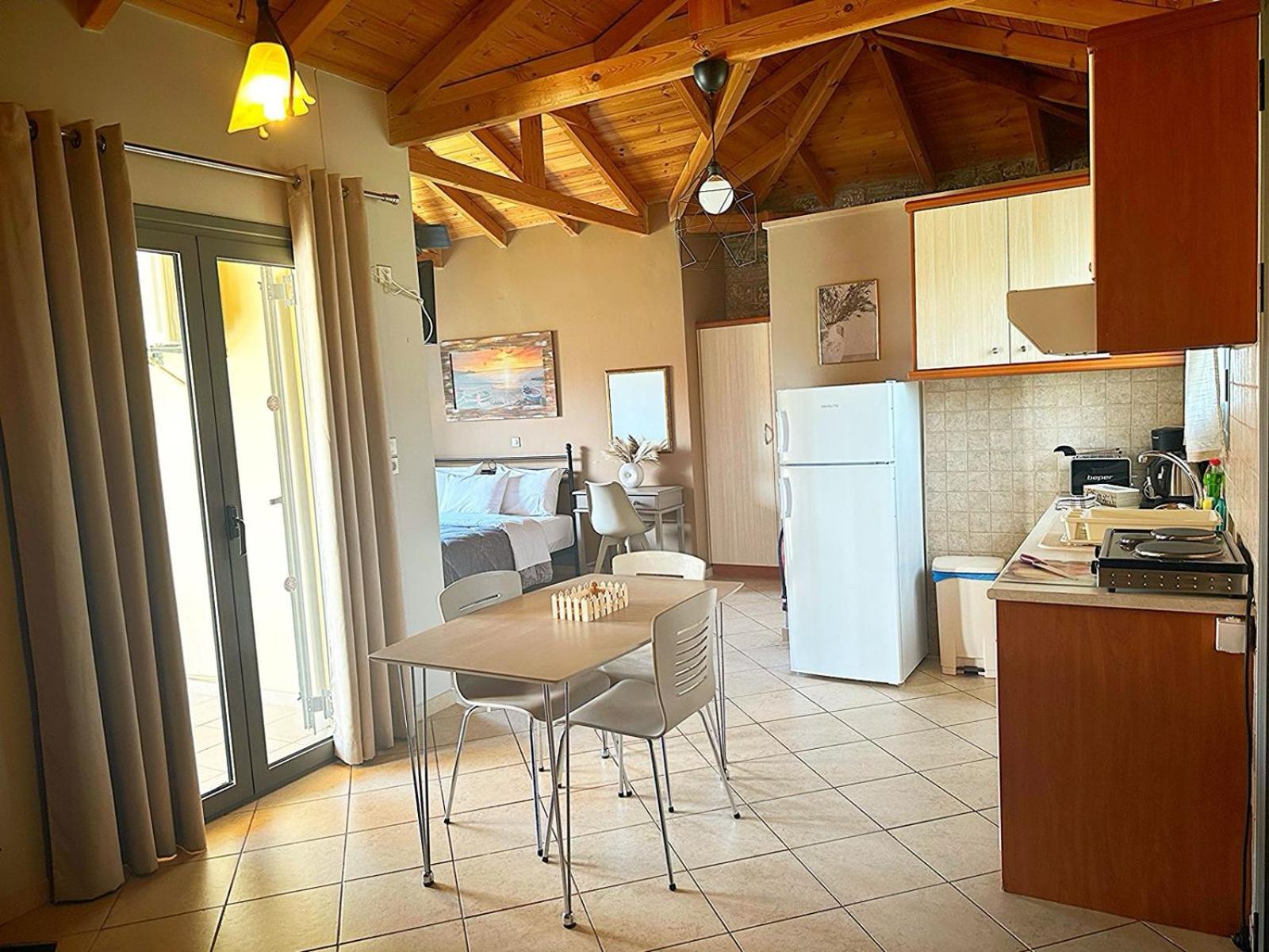 Finikes Apartments Ступа Екстериор снимка