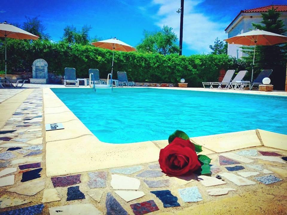 Finikes Apartments Ступа Екстериор снимка